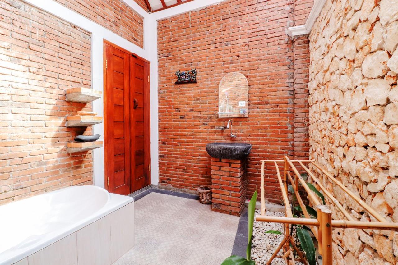 Omah Teras Bata Guesthouse Yogyakarta Dış mekan fotoğraf