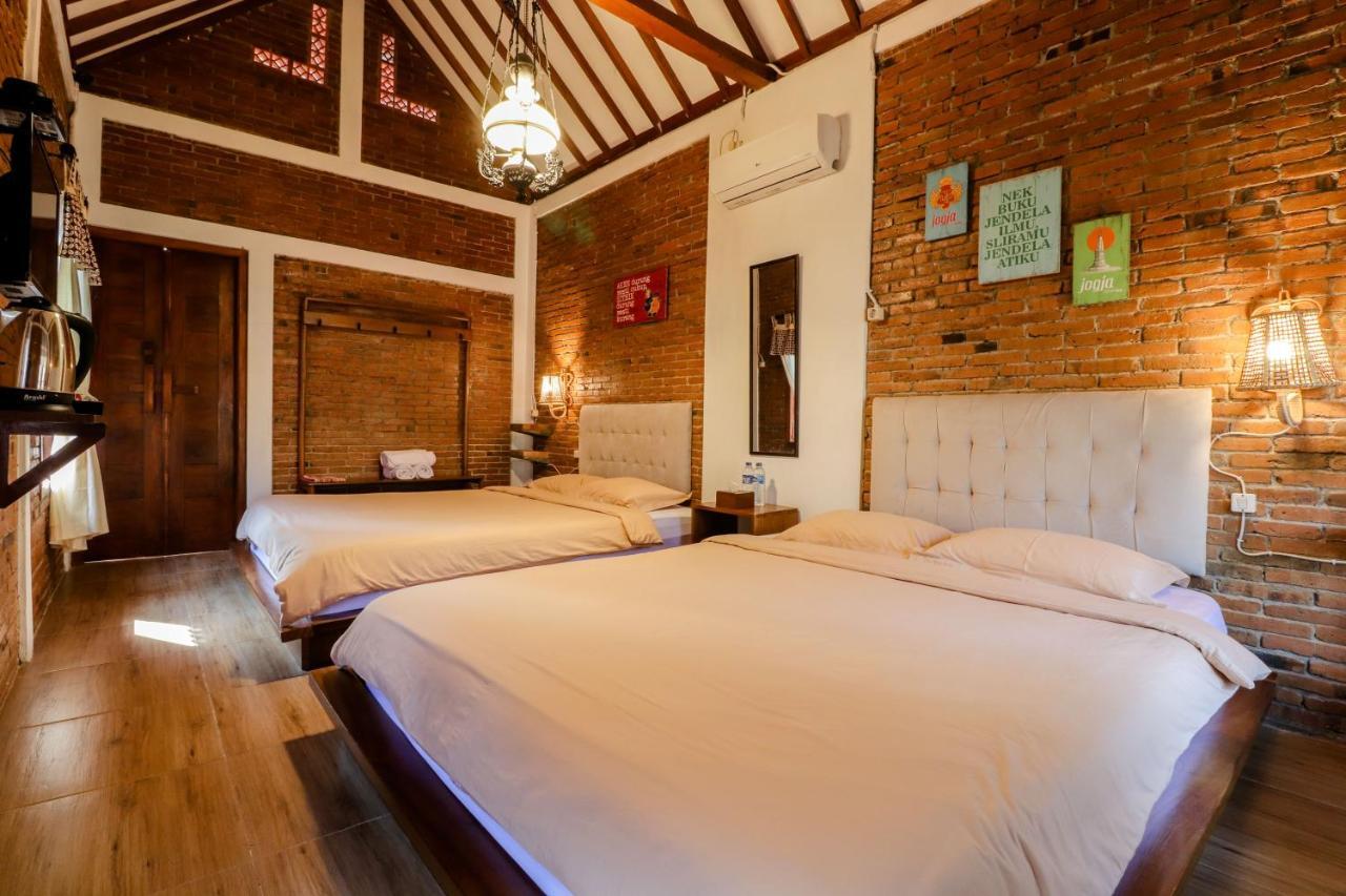 Omah Teras Bata Guesthouse Yogyakarta Dış mekan fotoğraf