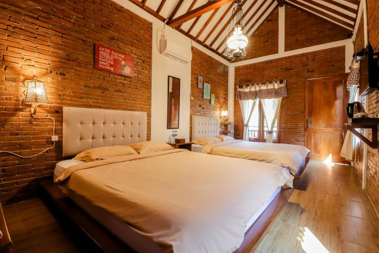 Omah Teras Bata Guesthouse Yogyakarta Dış mekan fotoğraf
