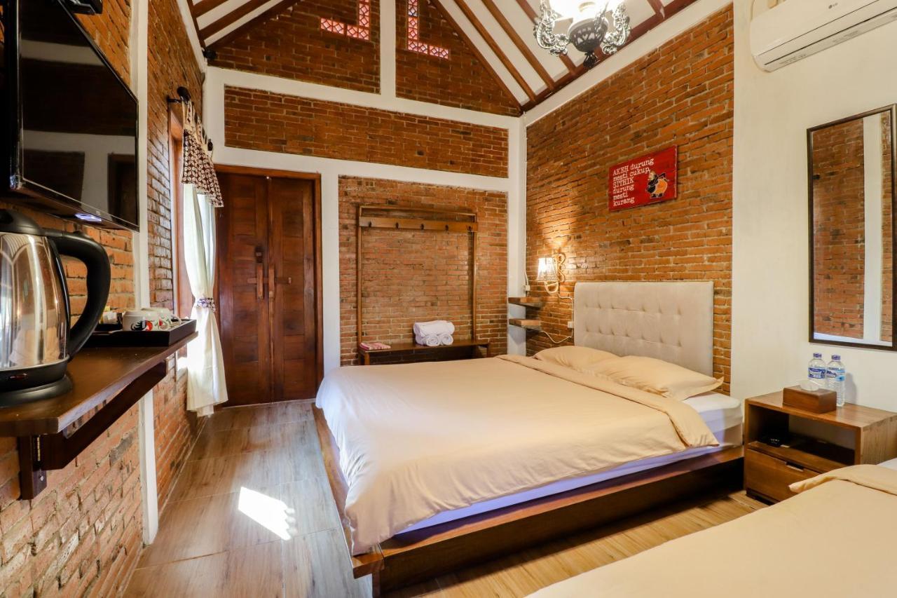 Omah Teras Bata Guesthouse Yogyakarta Dış mekan fotoğraf