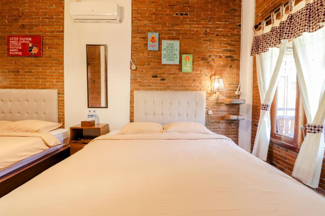 Omah Teras Bata Guesthouse Yogyakarta Dış mekan fotoğraf